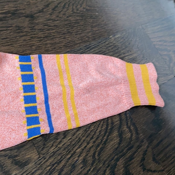 3/$15 Chee-cho sweater - Picture 5 of 5